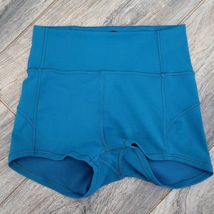 Lululemon Shorts size 4